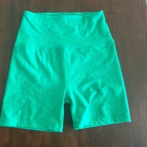 Beyond Yoga bike short